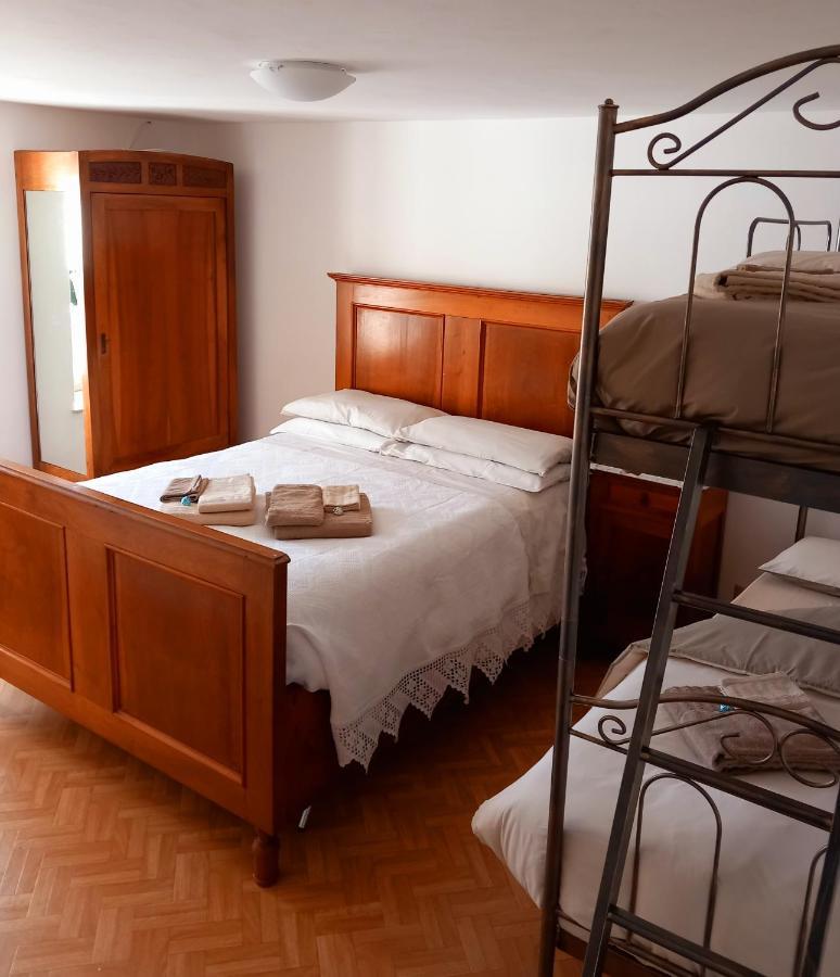 Ferienwohnung Cjasa Da Puci Ovaro Exterior foto